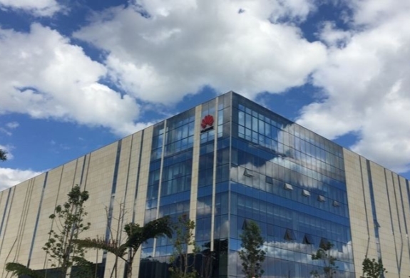 有技術(shù)、有未來(lái)、值得信賴——華為玉溪云計(jì)算數(shù)據(jù)中心艾克森換熱機(jī)組案例